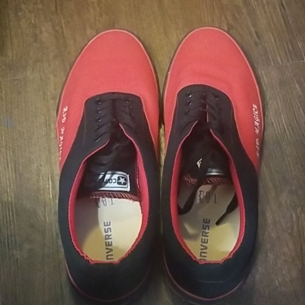 Customized Converse (R3D MAGICZ) - Picture 2 of 3